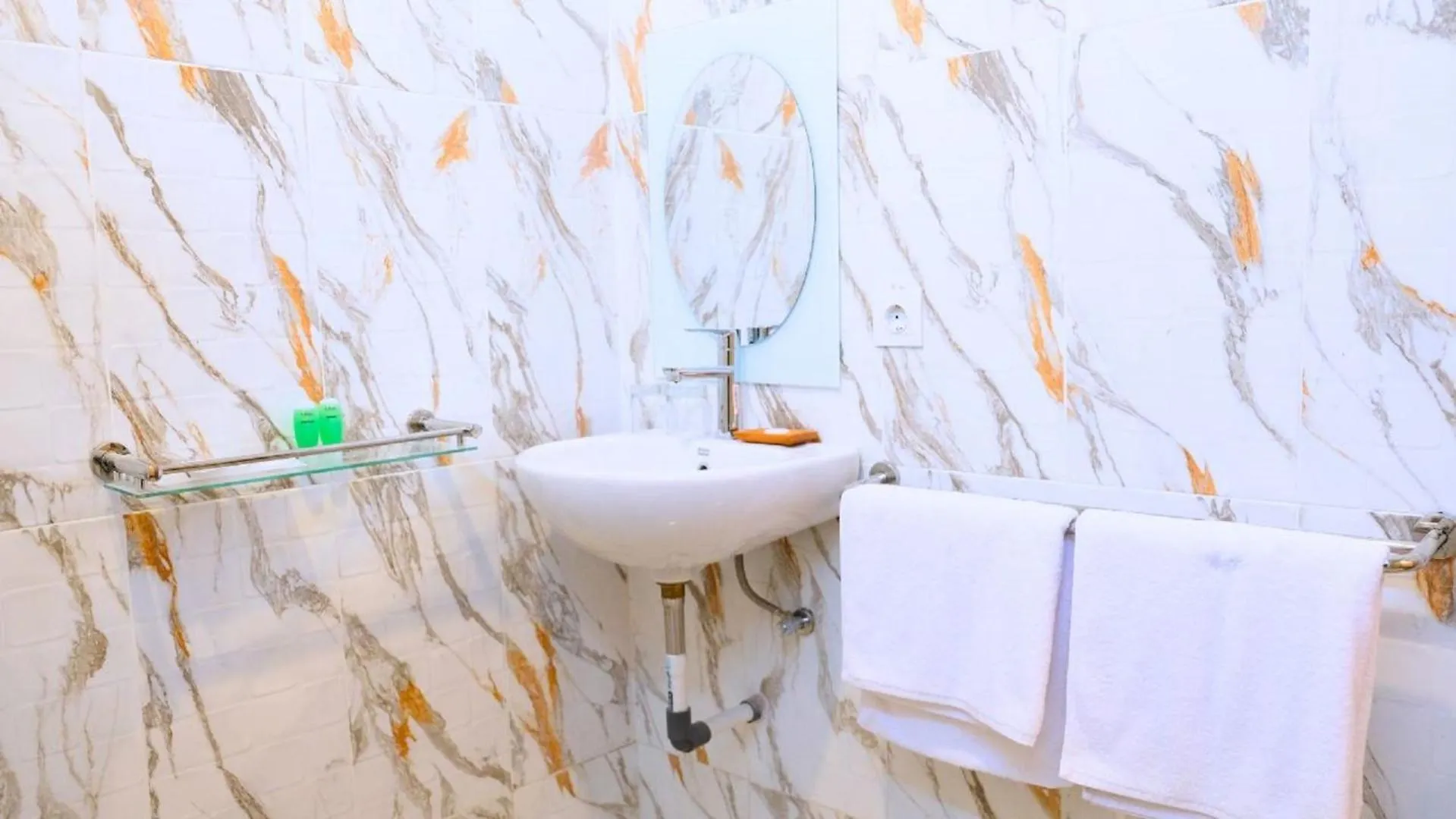 Deva Guest House - Kerobokan Seminyak